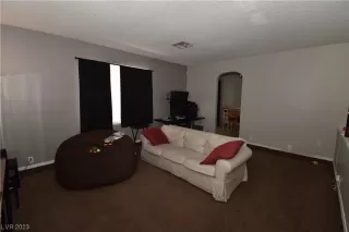 Photo #5: 2517975 Listing