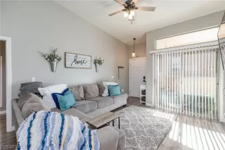 Photo #2: 2517980 Listing