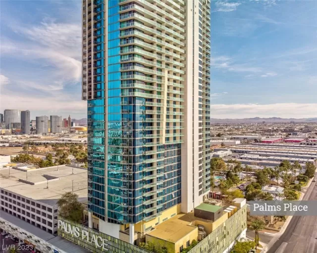 MLS: 2518104 Condo For Sale