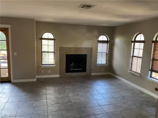 Photo #2: 2518124 Listing 