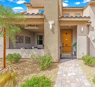 Photo #1: 2518128 Listing