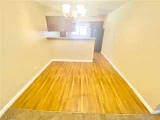 Photo #3: 2518147 Listing 