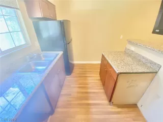 Photo #6: 2518147 Listing 