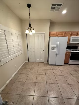 Photo #5: 2518181 Listing 