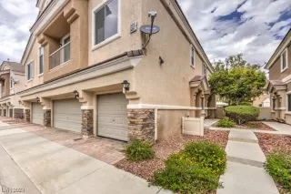 Photo #1: 2518182 Listing