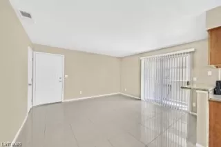 Photo #6: 2518208 Listing 