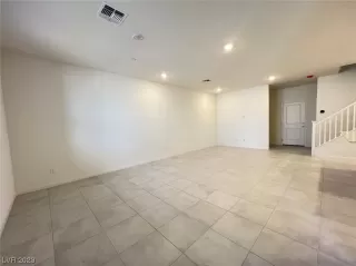 Photo #1: 2518301 Listing 
