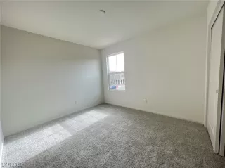 Photo #4: 2518301 Listing 