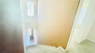 Photo #2: 2518319 Listing 