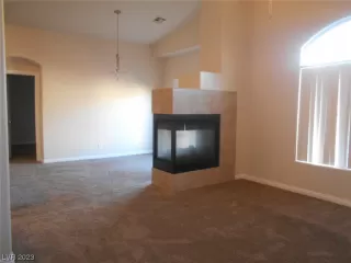 Photo #5: 2518344 Listing 