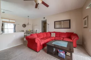 Photo #4: 2518363 Listing