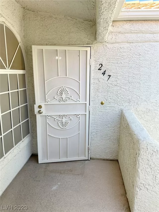 MLS: 2518365 Condo For Sale