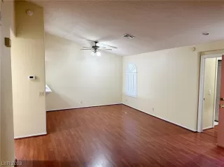 Photo #2: 2518365 Listing 