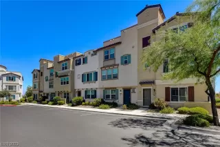 Photo #2: 2518374 Listing