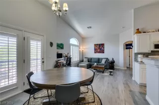 Photo #3: 2518392 Listing 