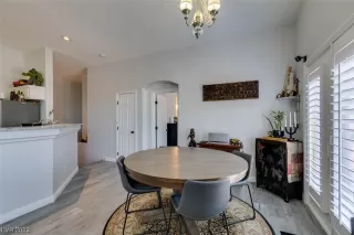 Photo #6: 2518392 Listing 