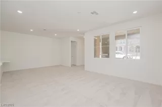 Photo #5: 2518404 Listing 