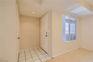 Photo #4: 2518423 Listing 