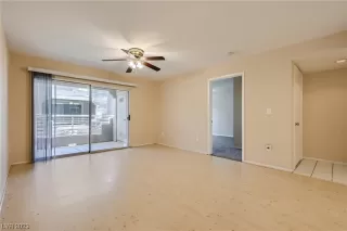 Photo #6: 2518423 Listing 