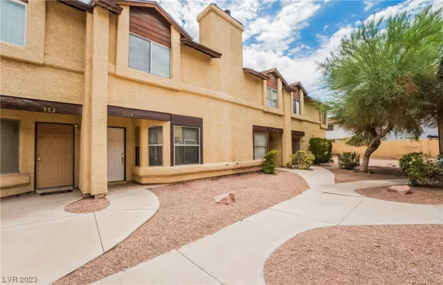 MLS: 2518436 Condo For Sale