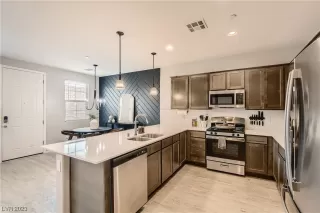 Photo #1: 2518450 Listing 