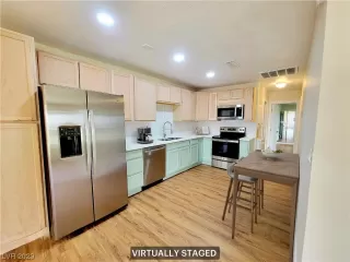 Photo #3: 2518454 Listing 