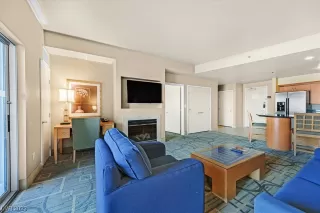 Photo #3: 2518459 Listing