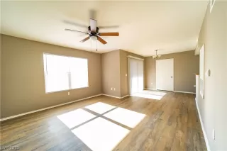 Photo #2: 2518529 Listing