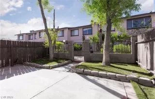 Photo #3: 2518560 Listing