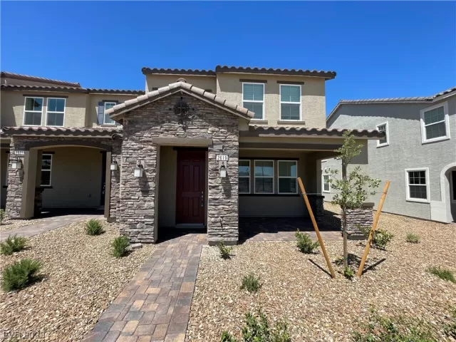 MLS: 2518573 Condo For Sale