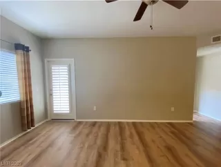 Photo #1: 2518584 Listing 