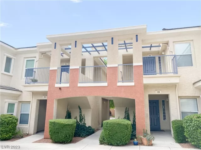 MLS: 2518590 Condo For Sale