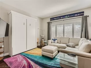 Photo #2: 2518611 Listing 