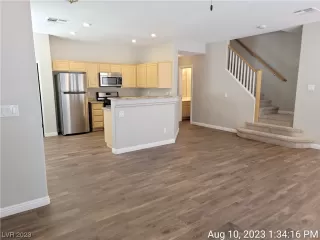 Photo #5: 2518617 Listing 