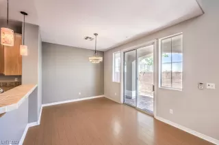 Photo #5: 2518639 Listing