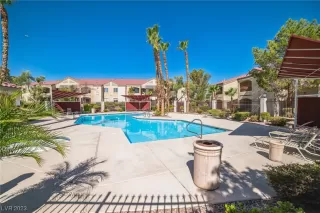 Photo #1: 2518643 Listing 