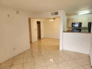 Photo #4: 2518662 Listing 