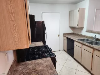 Photo #5: 2518662 Listing 