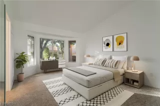 Photo #1: 2518715 Listing