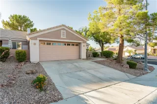 Photo #5: 2518715 Listing