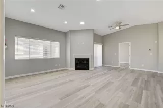 Photo #5: 2518728 Listing 