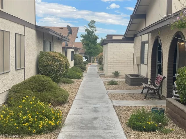 MLS: 2518744 Condo For Sale