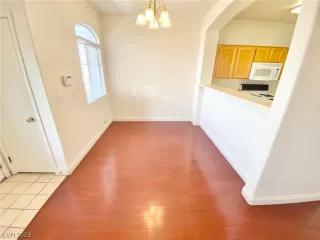 Photo #1: 2518756 Listing 