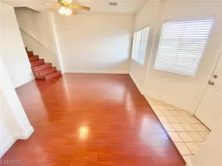 Photo #2: 2518756 Listing 