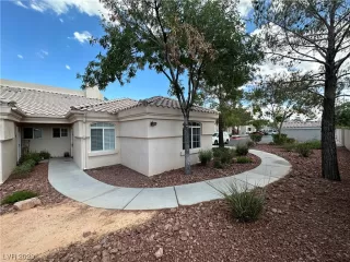 Photo #1: 2518812 Listing 