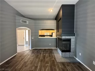 Photo #5: 2518812 Listing 