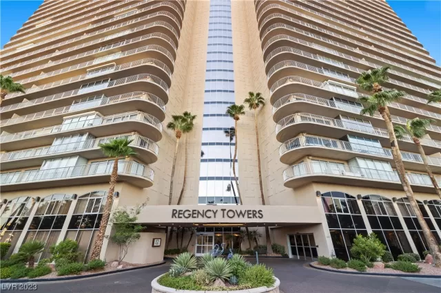 MLS: 2518819 Condo For Sale