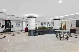 Photo #3: 2518819 Listing