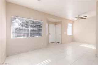 Photo #5: 2518839 Listing