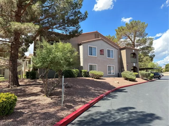 MLS: 2518881 Condo For Sale